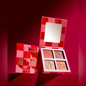 NWT 𝐂𝐢𝐚𝐭𝐞 𝐶ℎ𝑒𝑟𝑟𝑦 𝐵𝑜𝑚𝑏 𝐵𝑙𝑢𝑠ℎ & 𝐻𝑖𝑔ℎ𝑙𝑖𝑔ℎ𝑡𝑒𝑟 𝑃𝑎𝑙𝑙𝑒𝑡